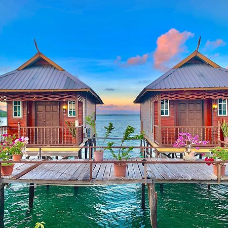 Parapat Water Village Resort Семпорна Екстериор снимка